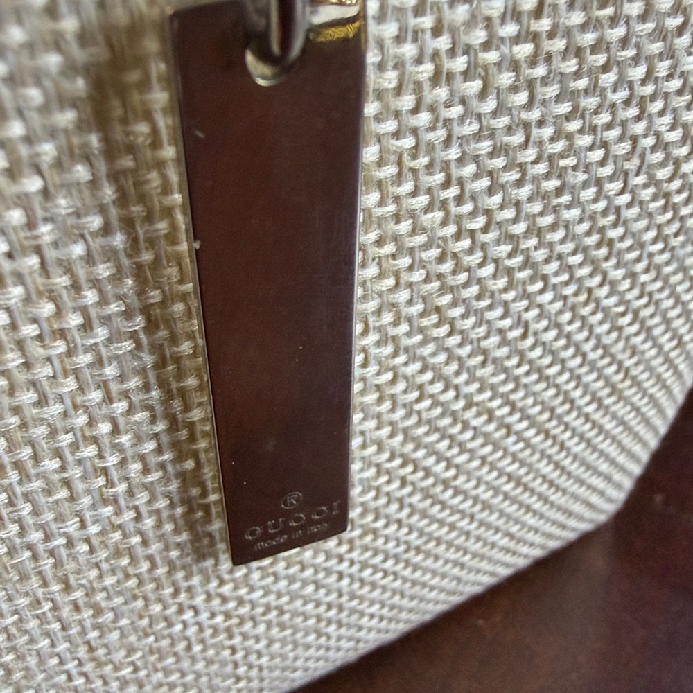 Gucci Silver Necklace With Rectangular Pendant - image 2